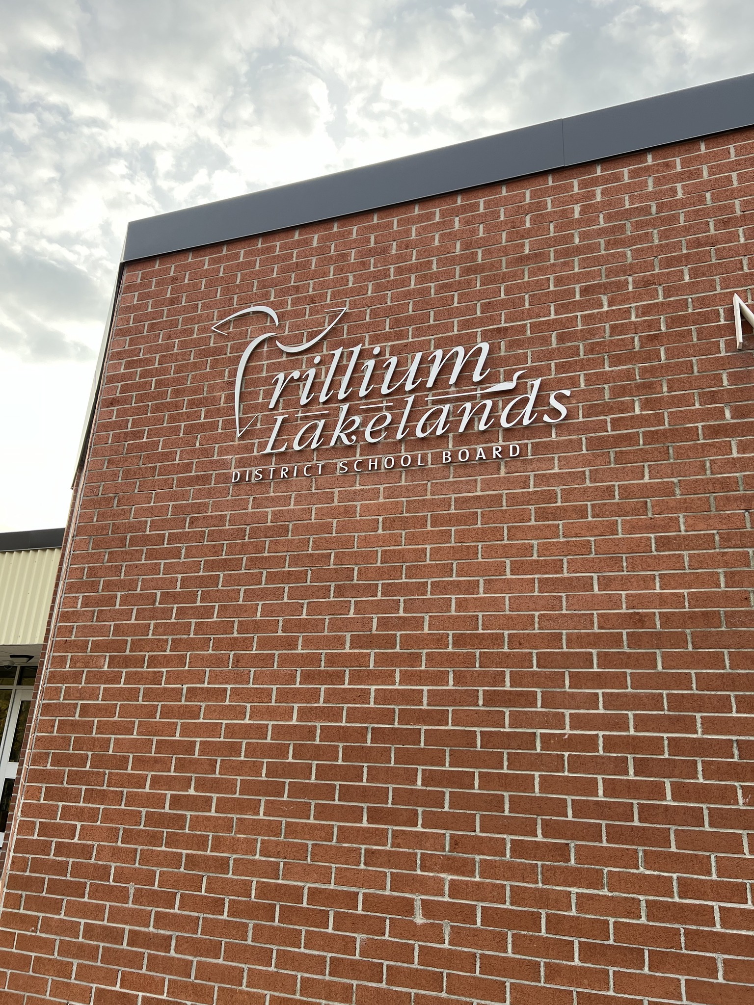 409185100_858149846317678_5921838913548962024_n